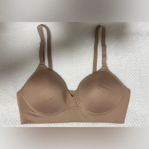 WARNER’S SMOOTH TAN BRA - Picture 5 of 8